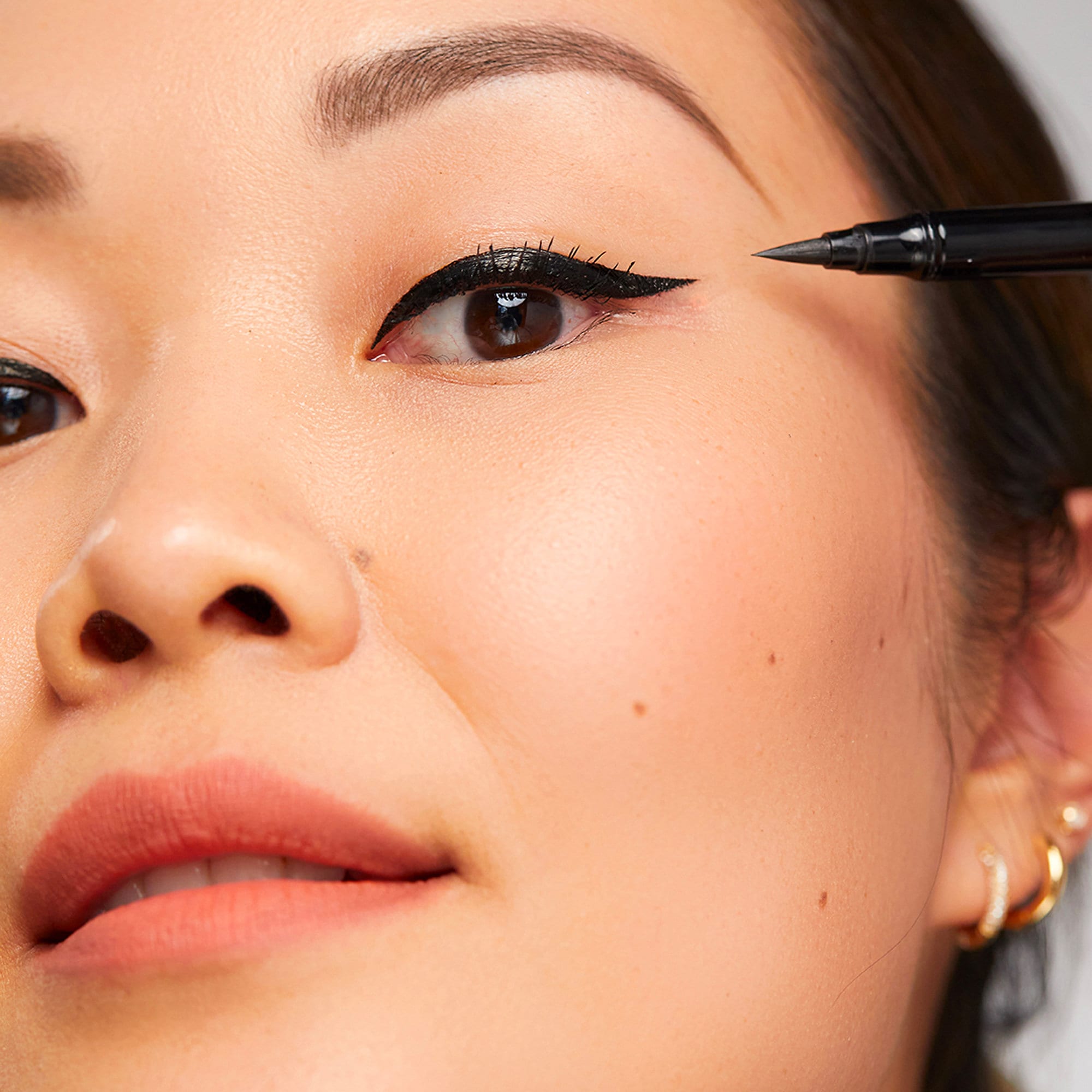 Perfect Strokes Matte Liquid Liner — image 6