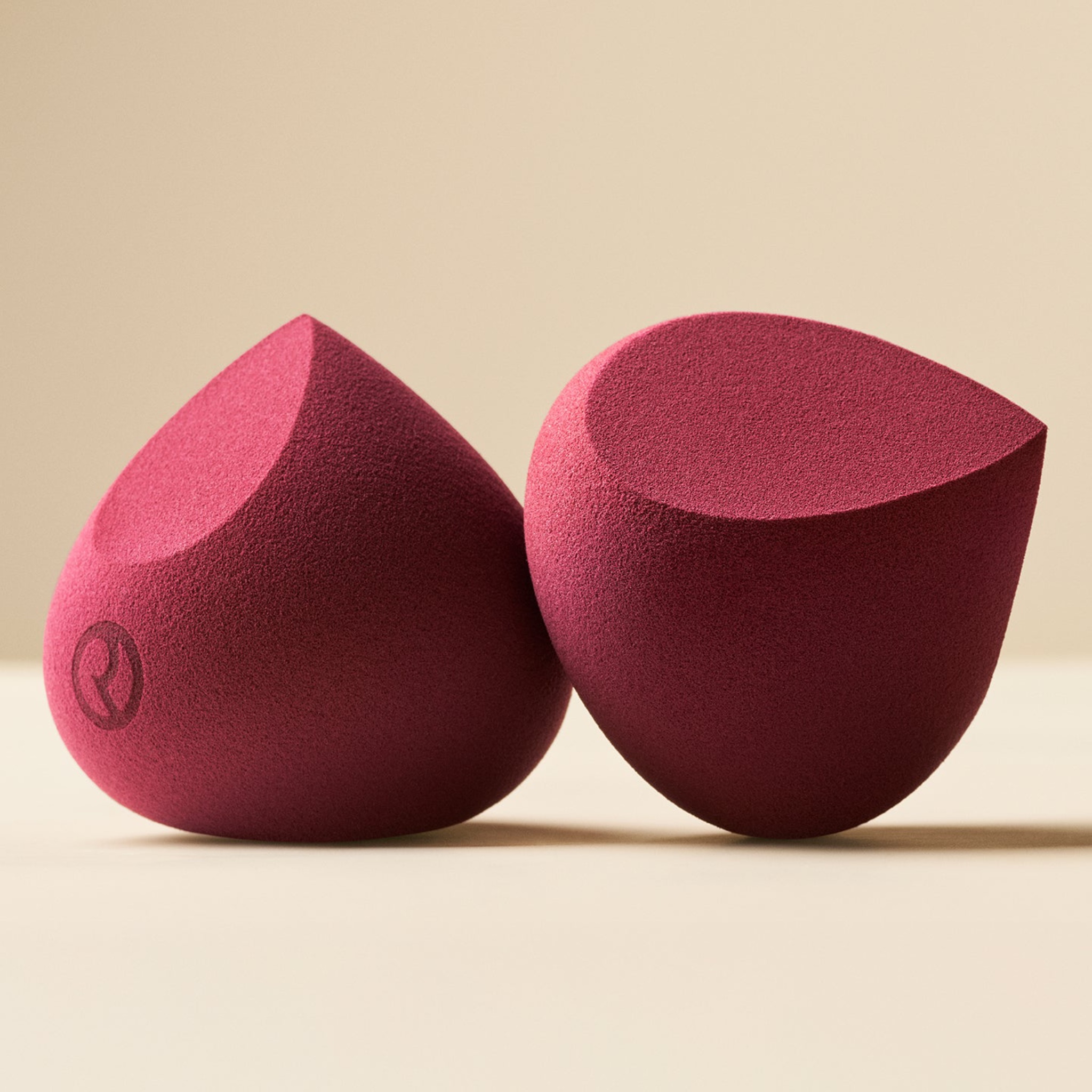 Soft Touch Makeup Blending Sponge — image 2